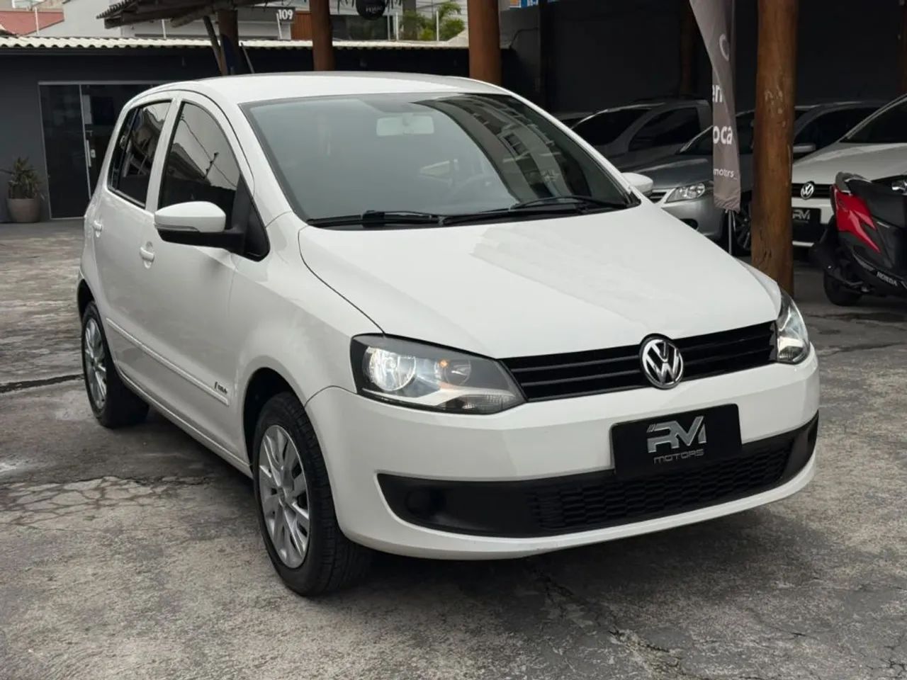 Volkswagen Fox 1.0 MI Total Flex 8V 5P 2012 - Foto 3