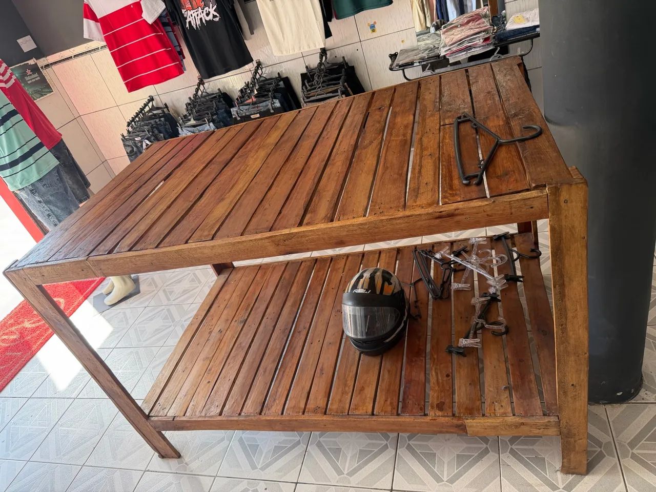Mesa para loja de roupas  - Foto 3