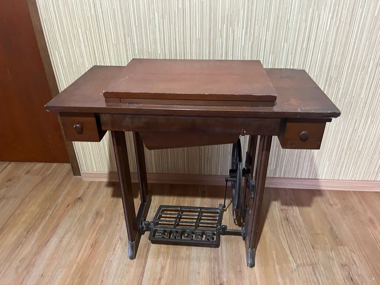 Máquina de costura Singer - Foto 4