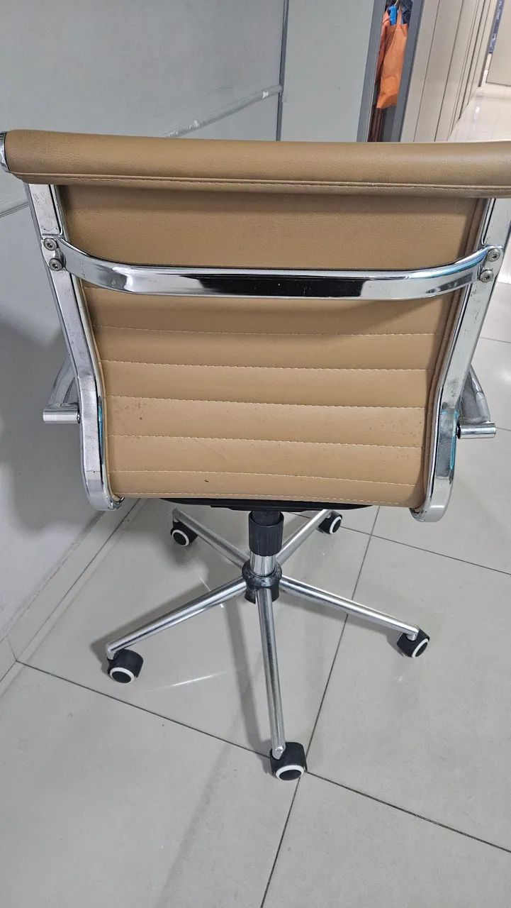 Cadeira escritório  - Foto 4
