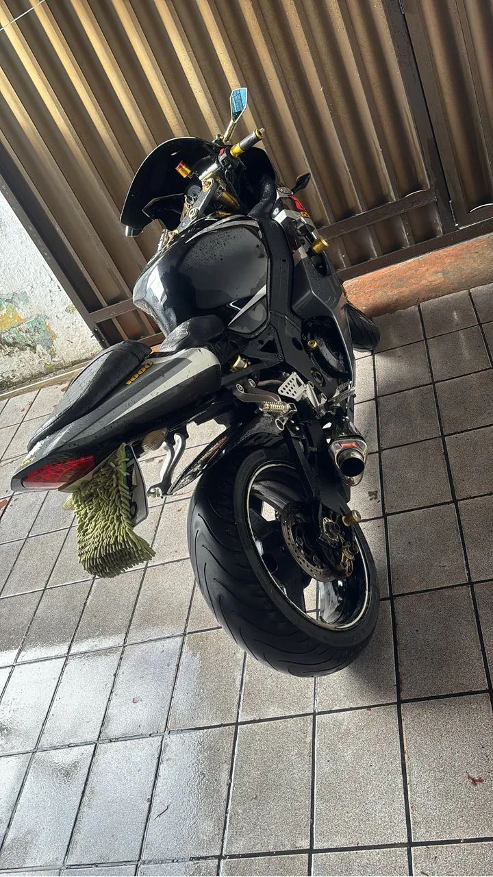 GSXR  1000 Sred  * - Foto 2