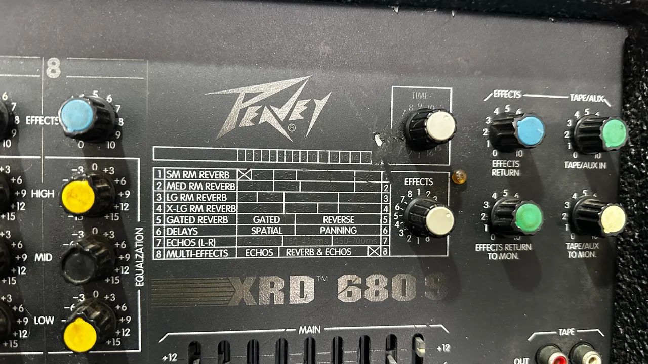 Mesa amplificada Peavey + 2 caixas 15? + 2 Subs 18? - Foto 4