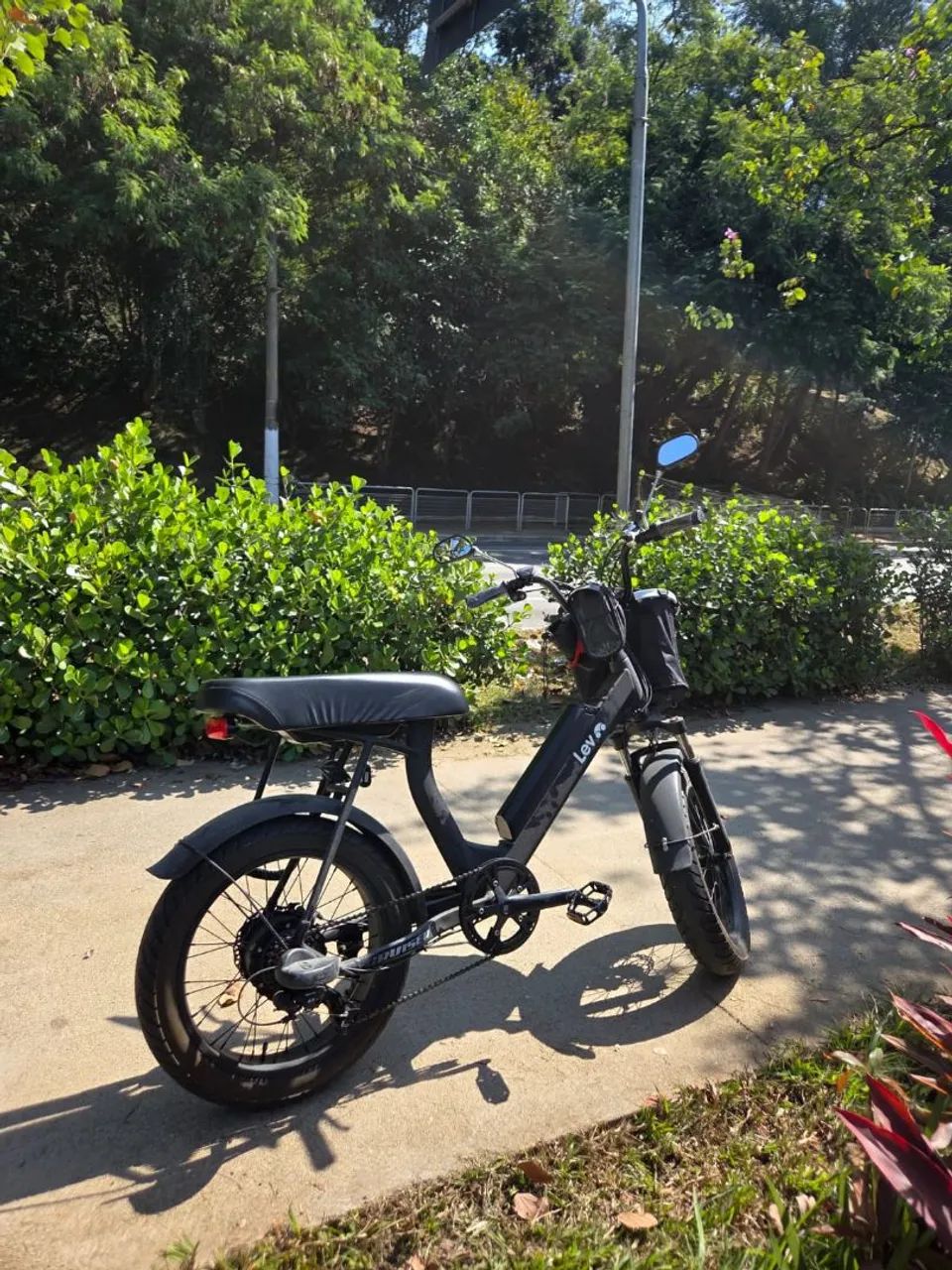 Bicicleta elétrica LEV Cruiser usada - Foto 2