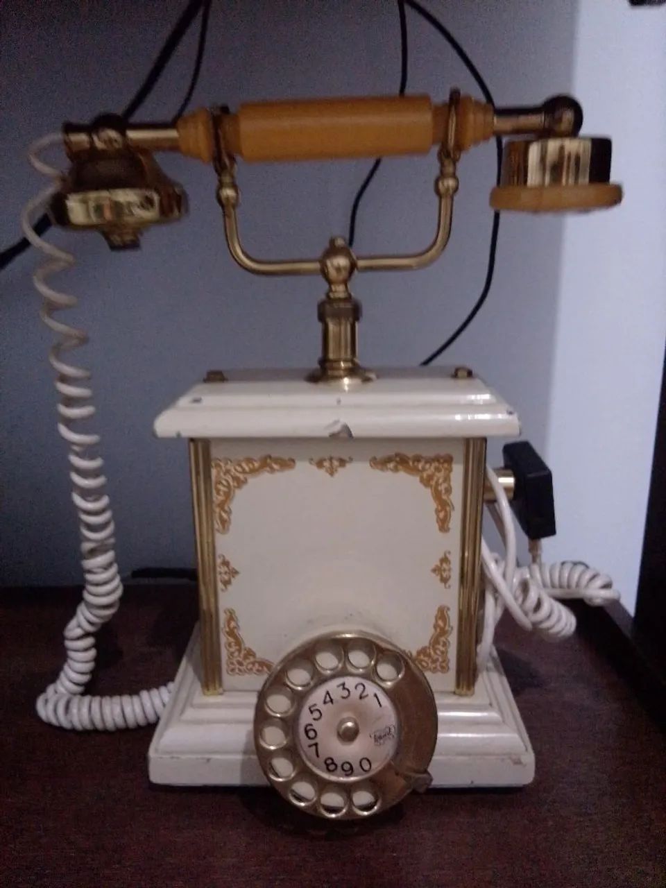 Telefone antigo analógico - Peça única. Antiguidade. 