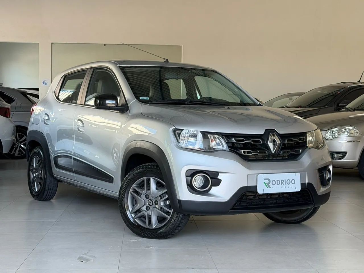 Renault Kwid 1.0 Intense 2022 - Foto 2