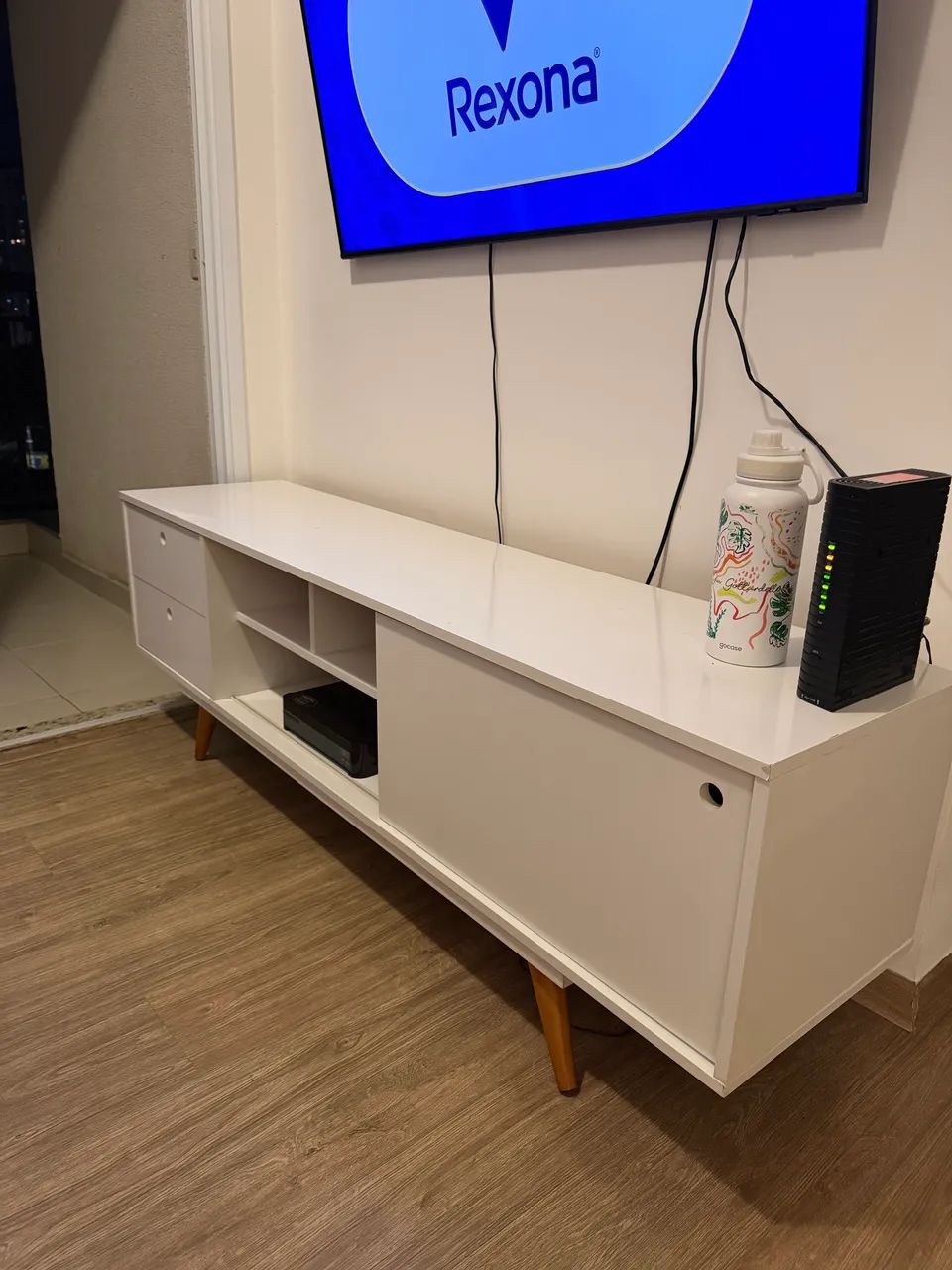 Rack Retrô Branco476407558623744001