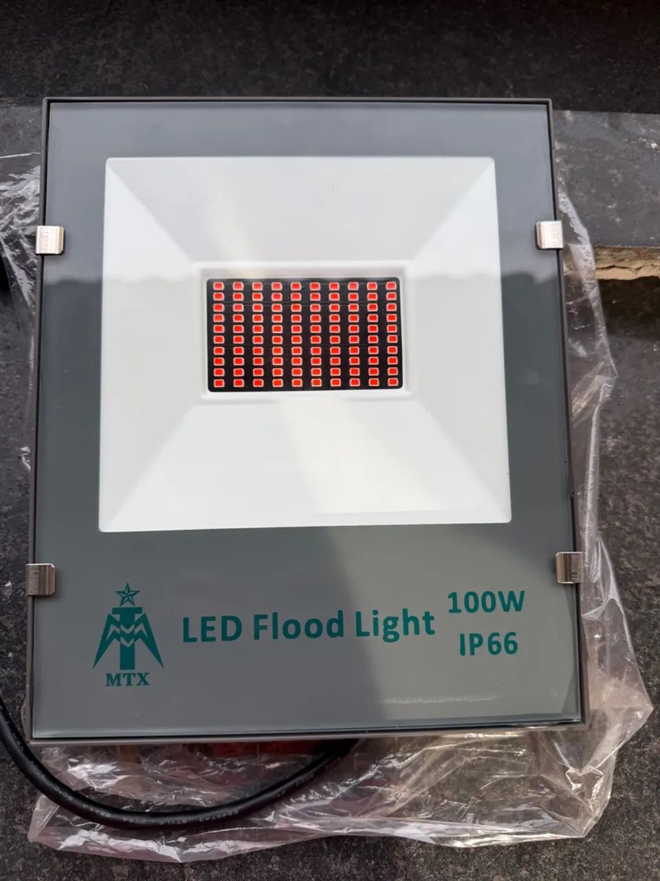 REFLETOR VERMELHO 100w 