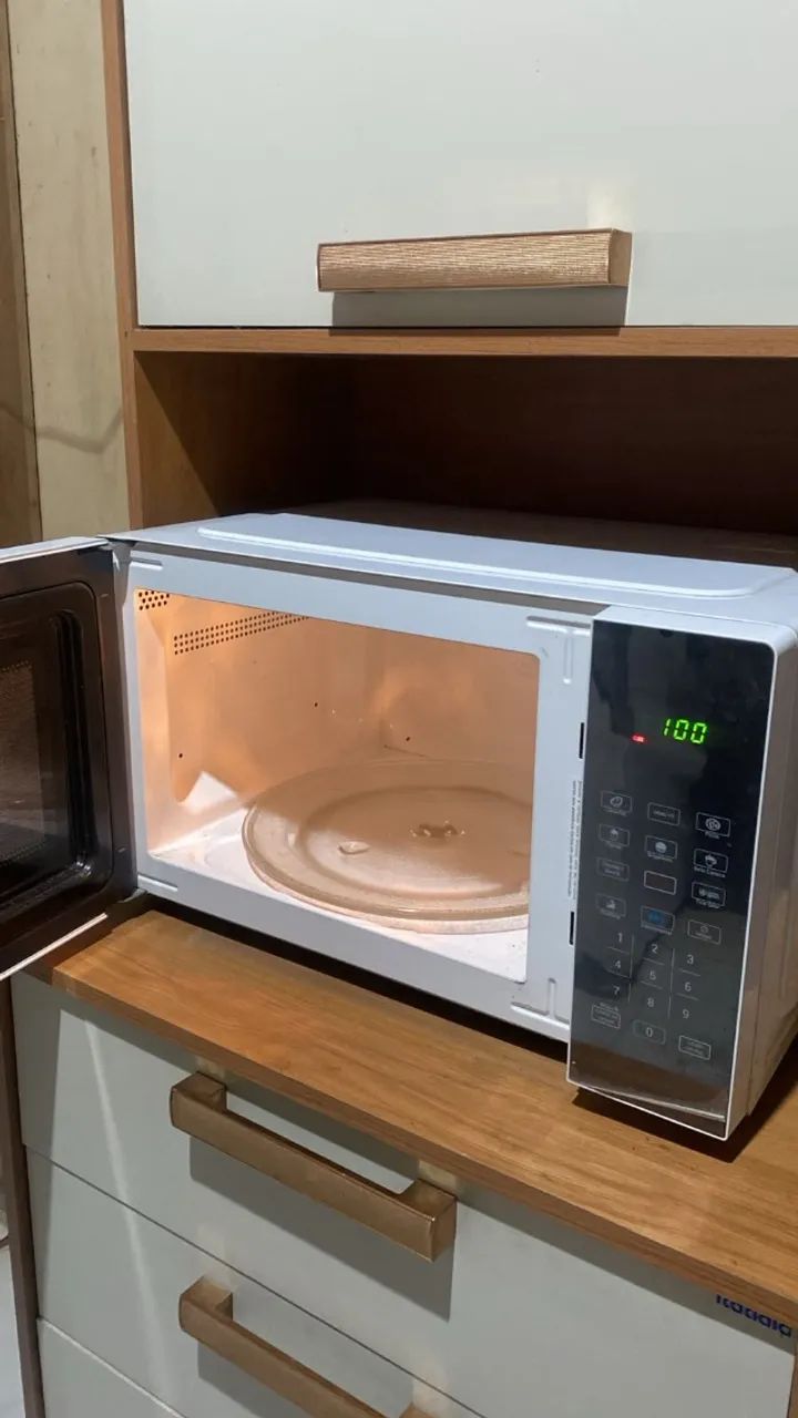 Micro-ondas Philco 33L 220v - Foto 3