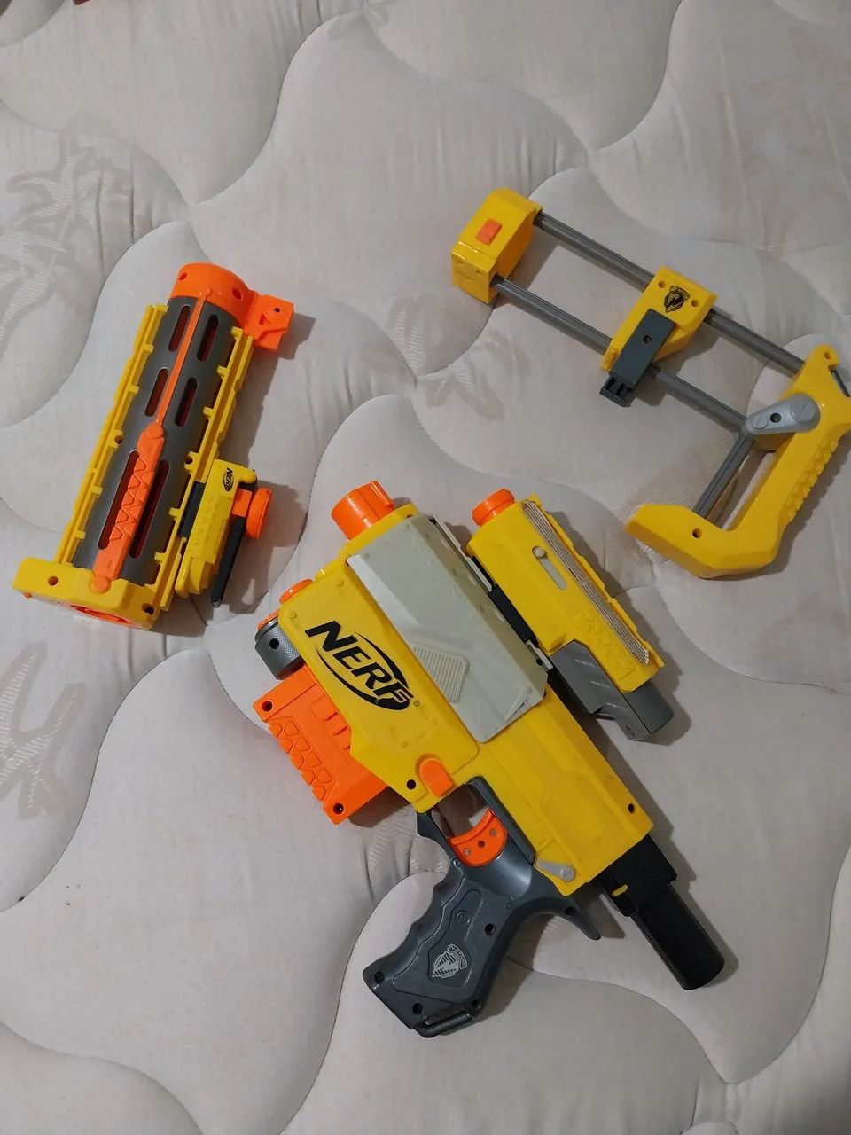 NERF conjunto c/4 armas, 2 coletes e 2 óculos.  - Foto 3