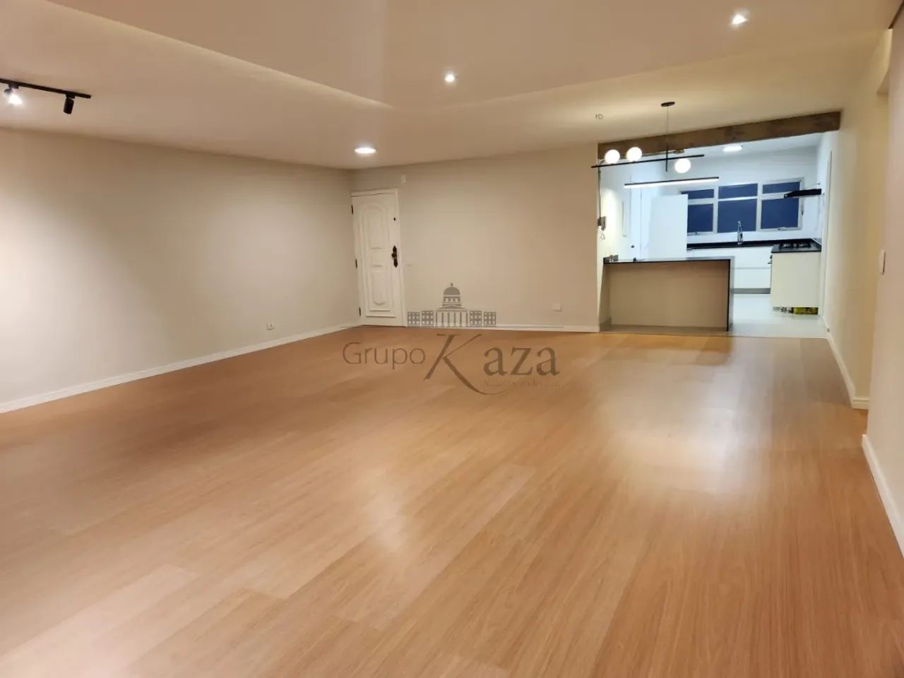 Apartamento - Pinheiros - 3 Dormitórios - 147m².