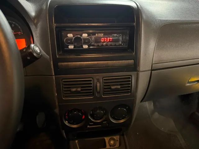 Fiat Siena EL 1.4 MPI Fire Flex 8V 4P 2011 - Foto 4