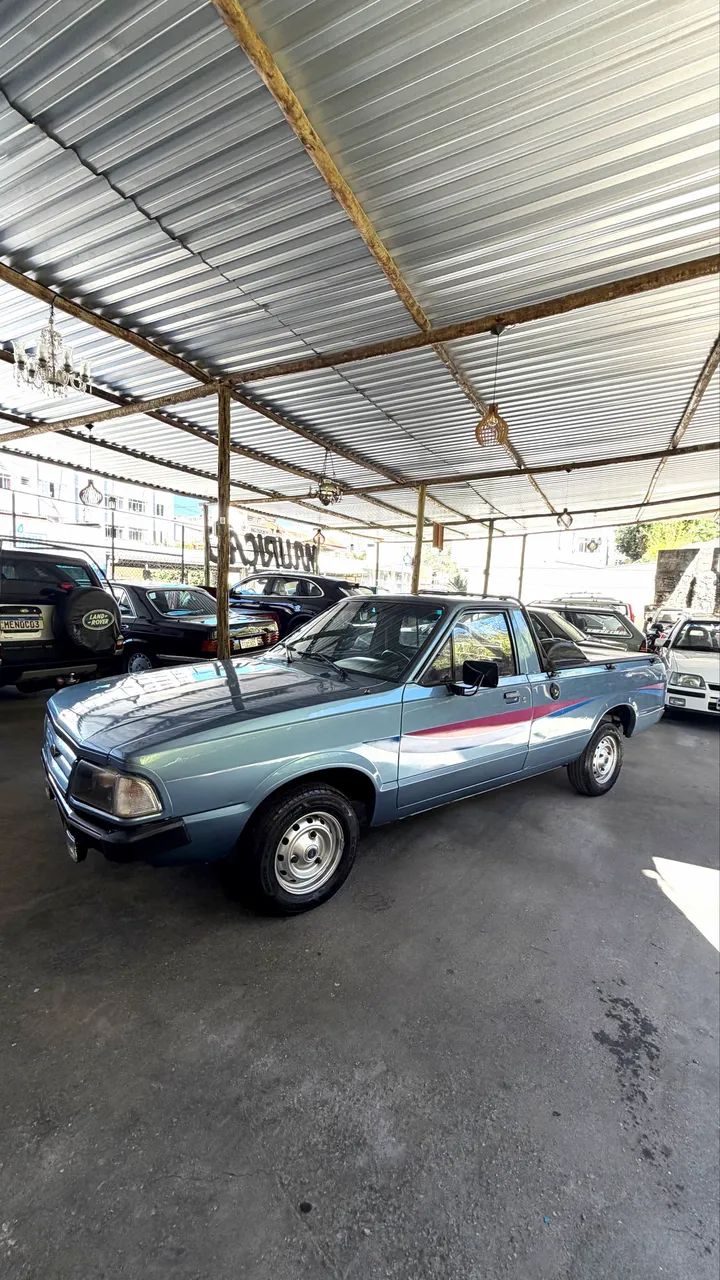Ford Pampa L 1.8i / 1.8 (álcool) 1992