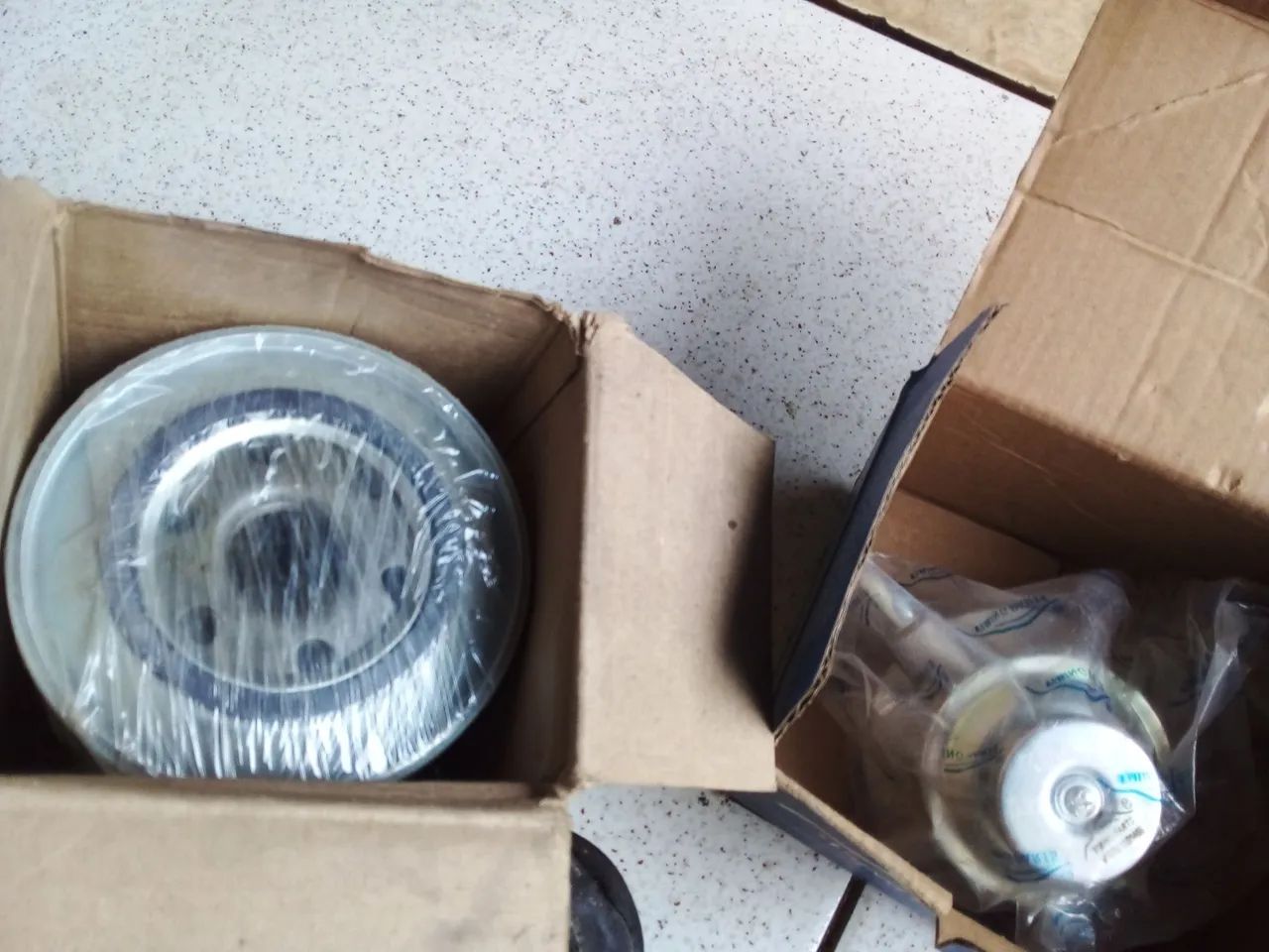 Vendo cabeçote ou bomba óleo combustível e o filtro de óleo  - Foto 3