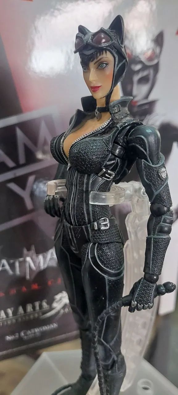 Action Figure Mulher-Gato Play Arts Kai Original - Com Caixa e Acessórios - Foto 5