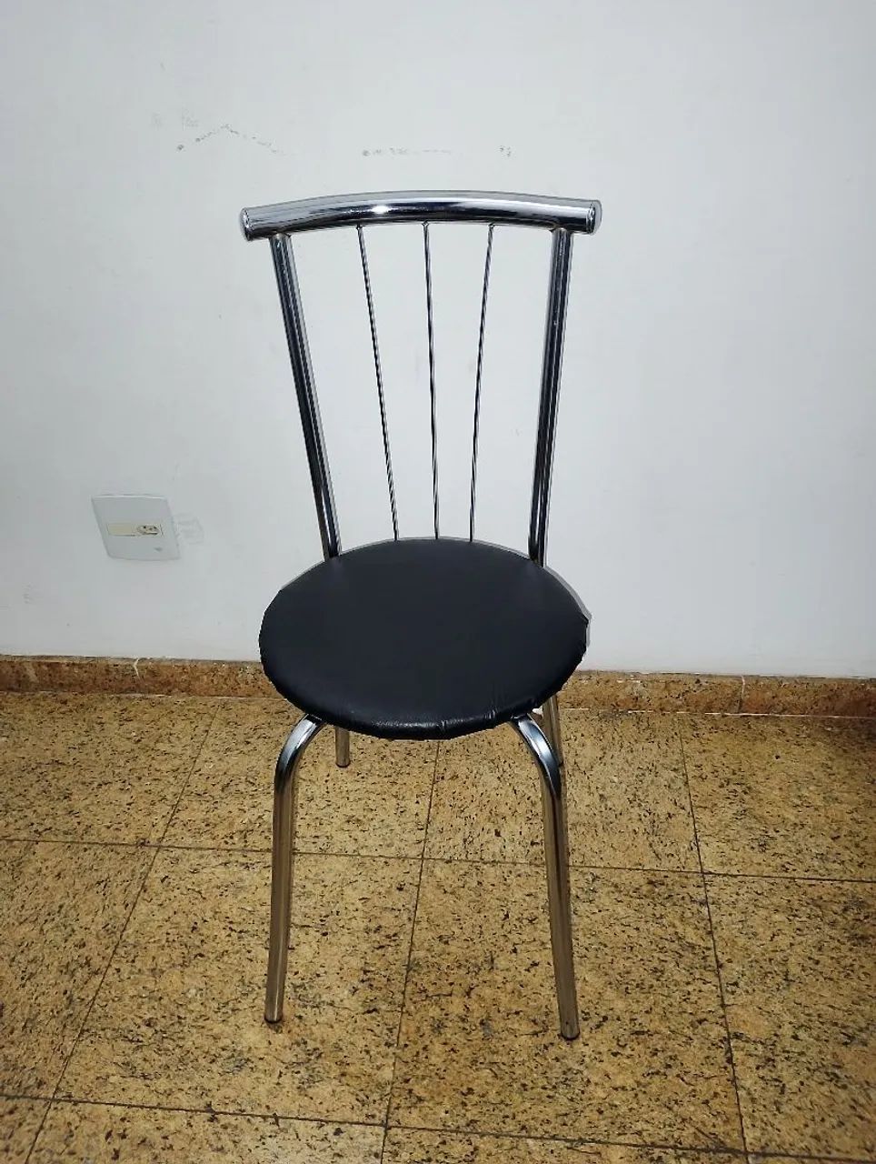 01 cadeira de inox