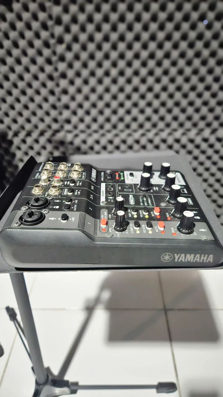 Mesa de som Yamaha  - Foto 3