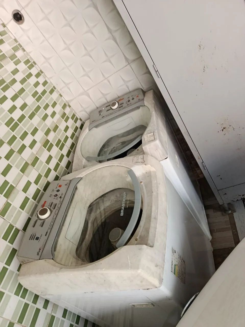 Vende-se duas máquinas de lavar Brastemp 