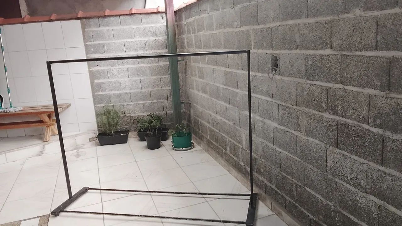 Arara de roupas - Foto 4
