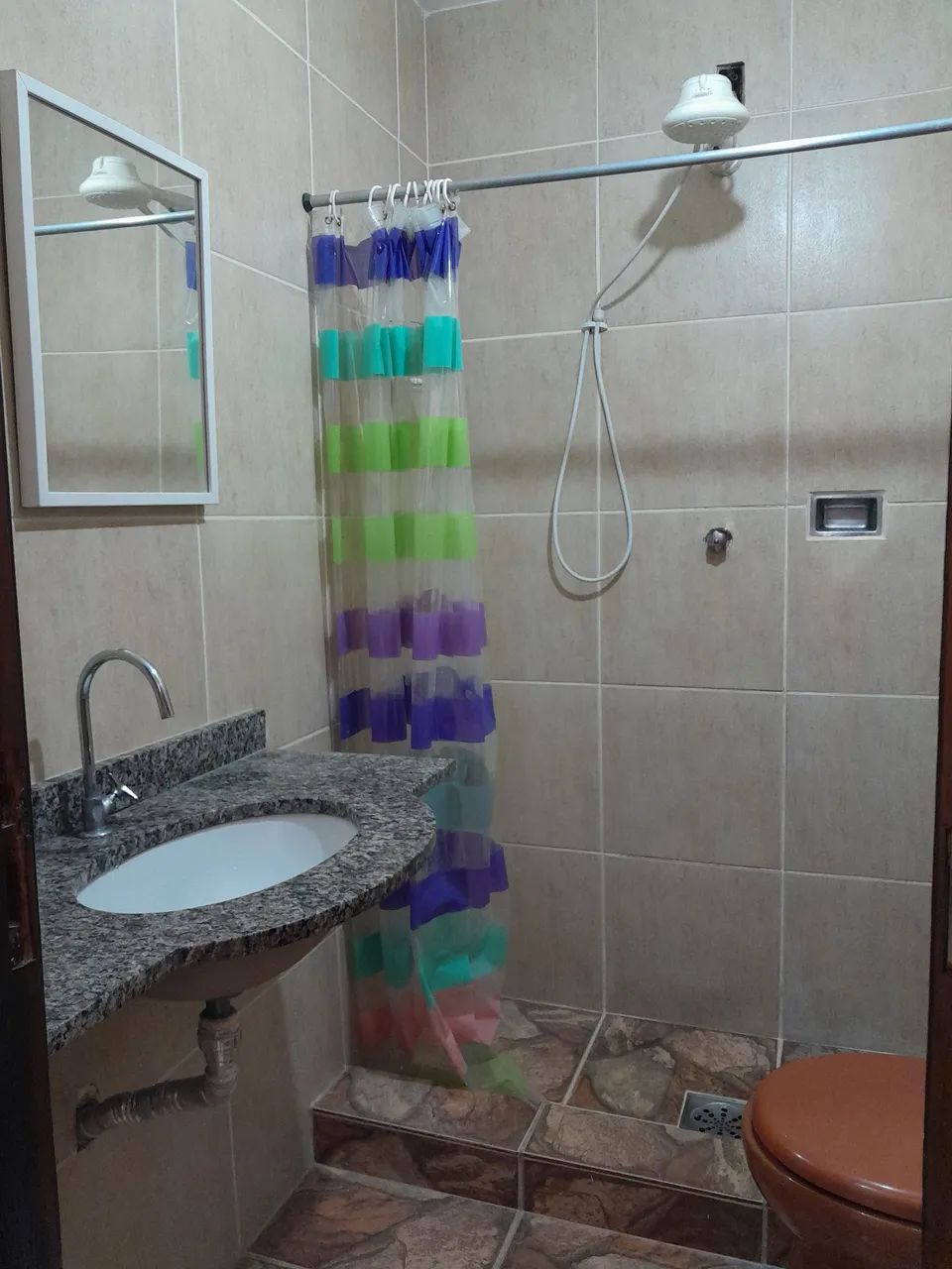 Casa de Vila, portão eletrônico totalmente murado