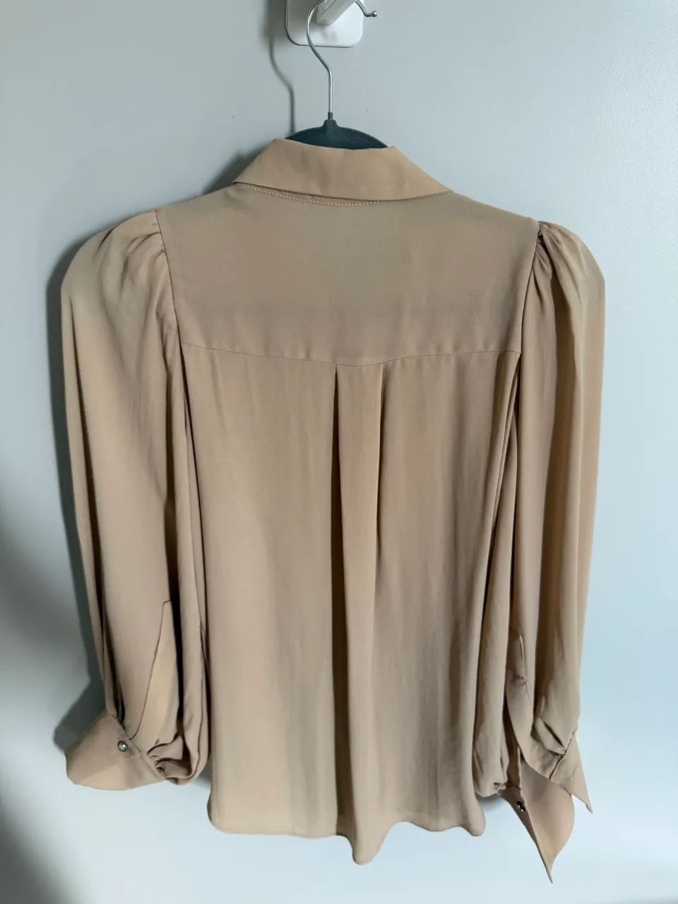 Camisa feminina bege - Foto 3