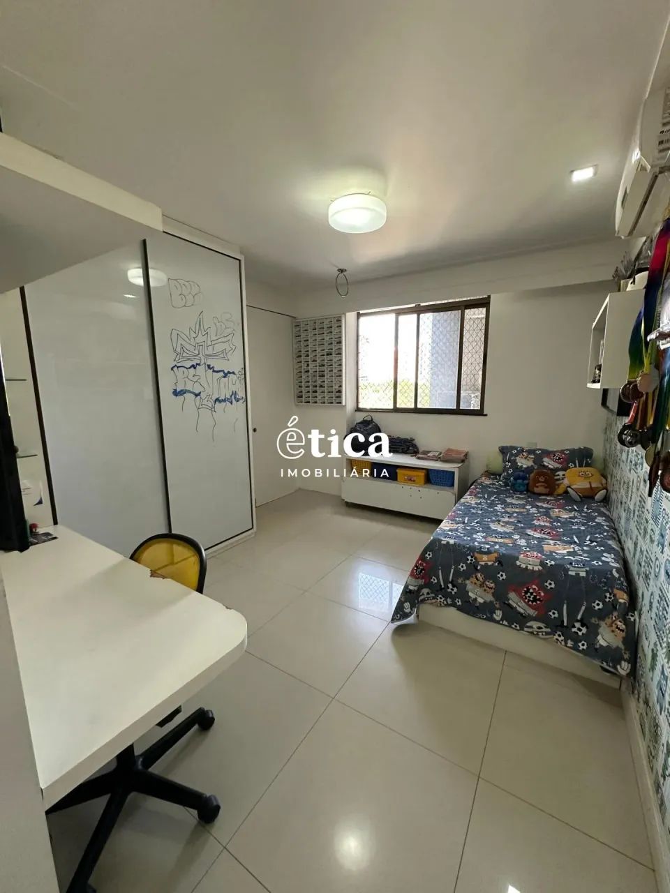 Apartamento no Edifício Turmalina com 174m², 2 suítes e 2 semi - Foto 5