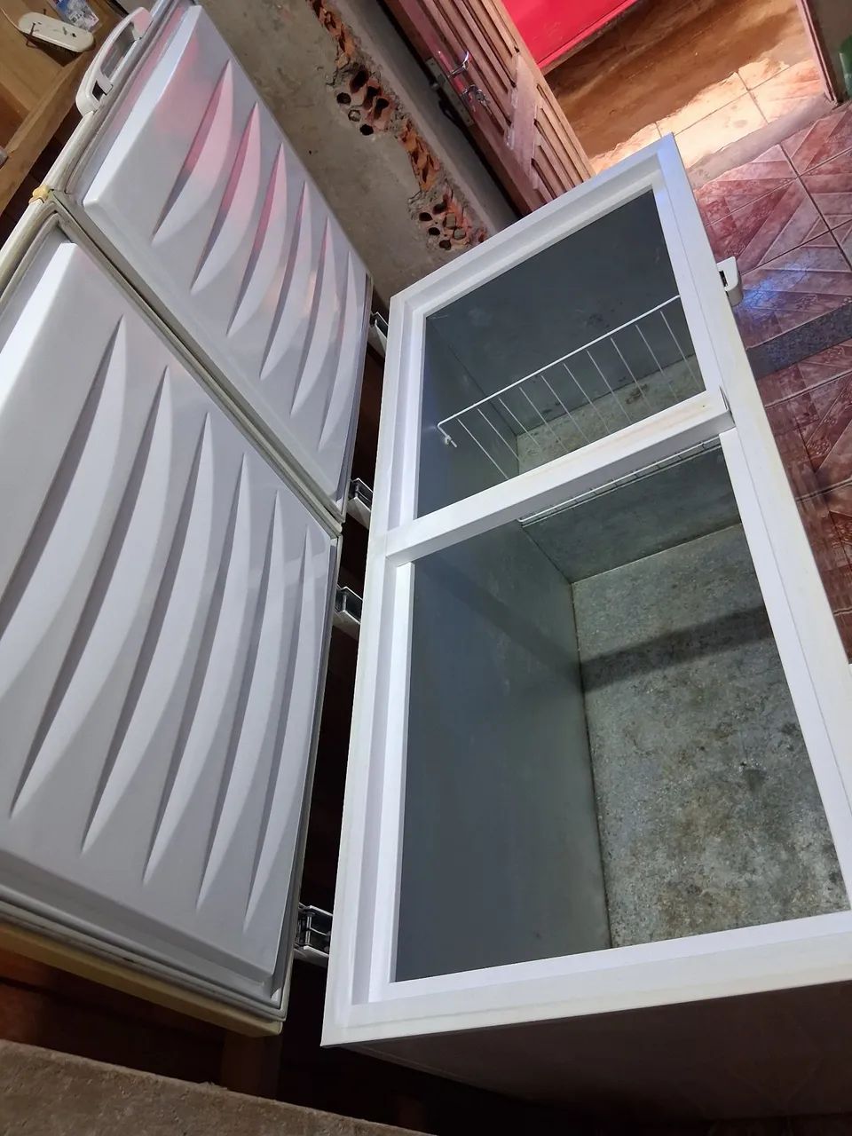 Freezer Eletrolux 2 tampas grande - Foto 2