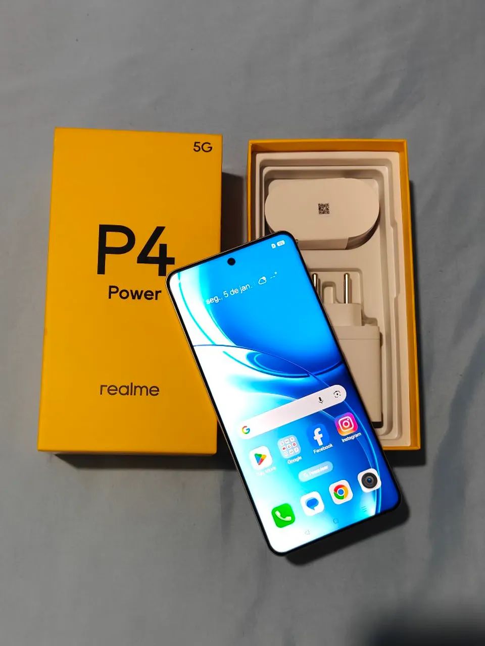 Smartphone Realme P4 Power 5G.  - Foto 2