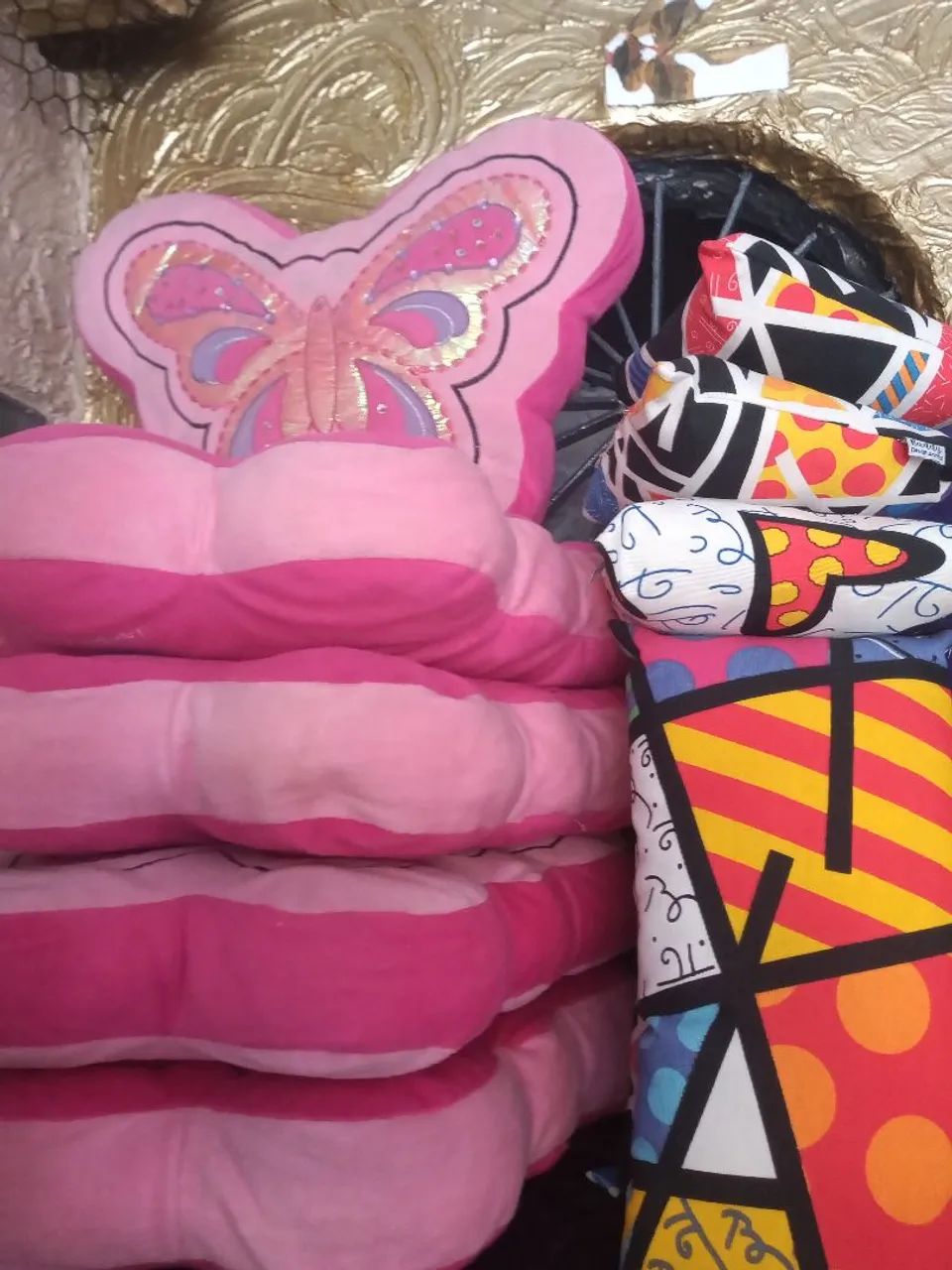 ALMOFADAS DIVERSAS - Foto 2