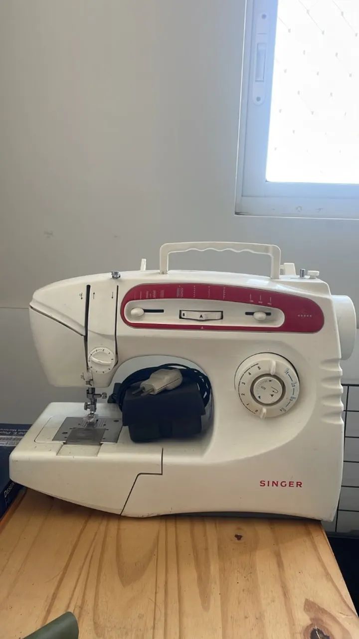 Máquina de Costura Singer 5417C - Robusta e Completa!