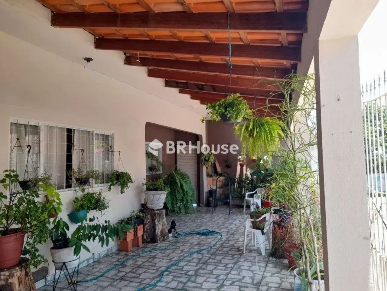 Jardim Mariana | Casa 4 quartos, sendo 1 suite