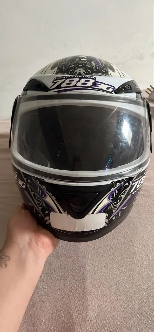 Capacete número 58 