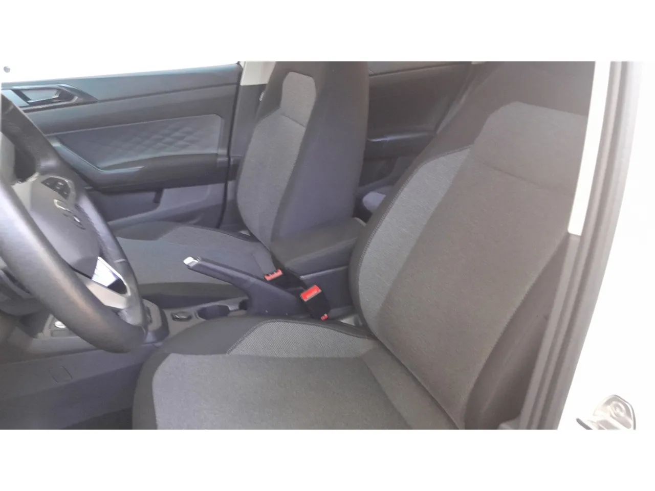 Volkswagen Polo Comfortline TSI 1.0 Flex 12V Aut., foto 9 de 16