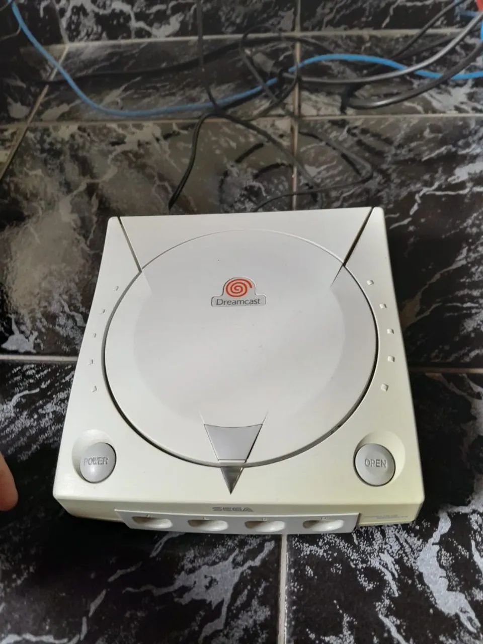 Sega dreamcast original com 2 controles  - Foto 4