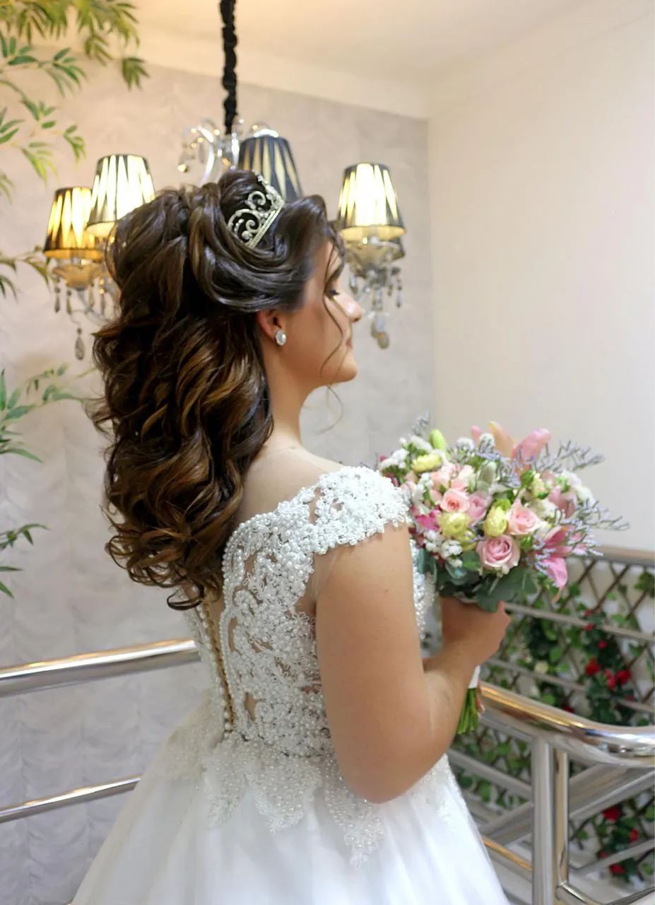 Vestido de Noiva Bordado com Pérolas  - Foto 5