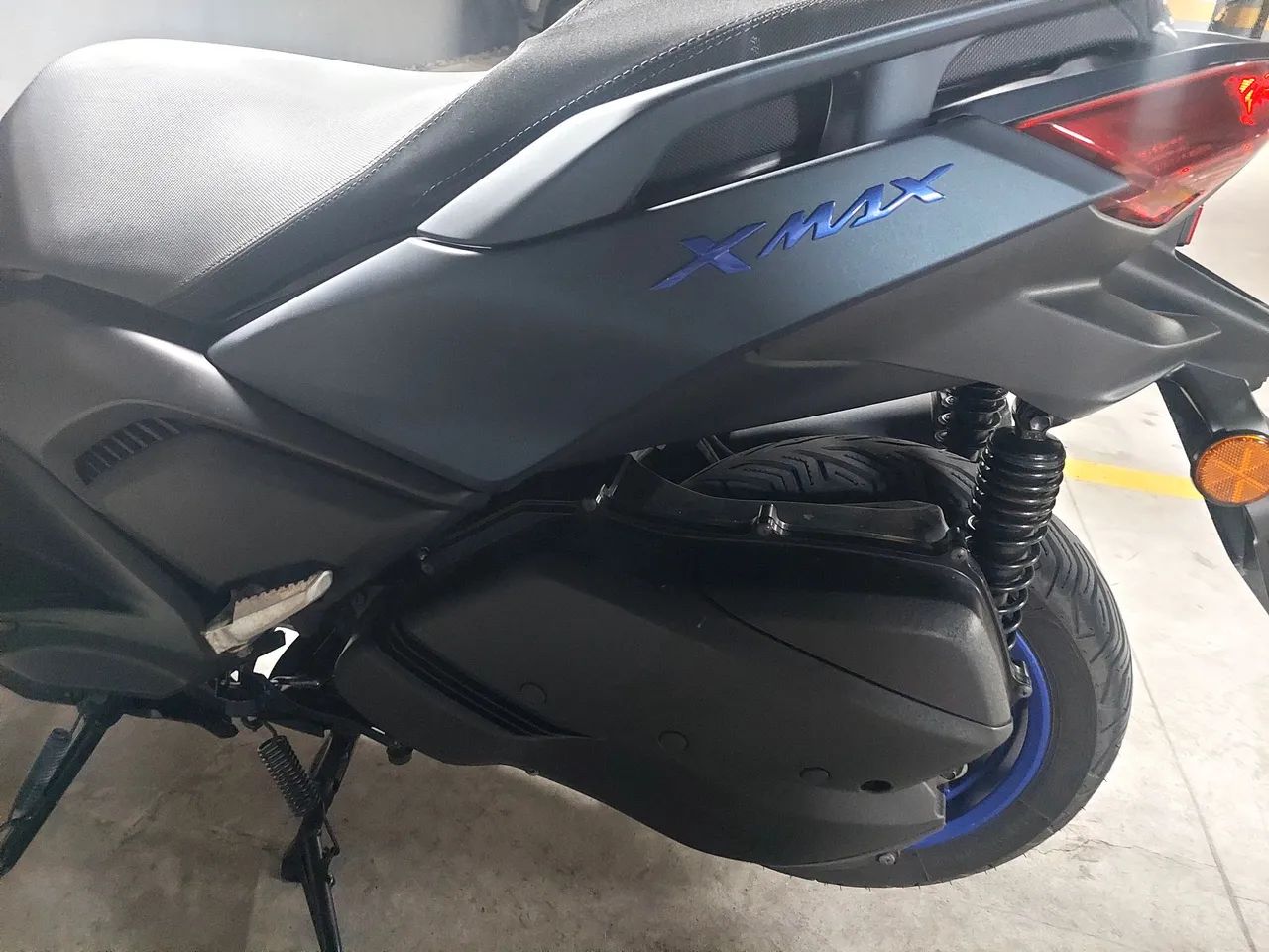 XMAX CONNECT 250 NOVA  - Foto 3