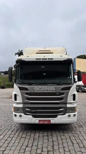 Scania P-360 A6x2 automático 2014 - Foto 2