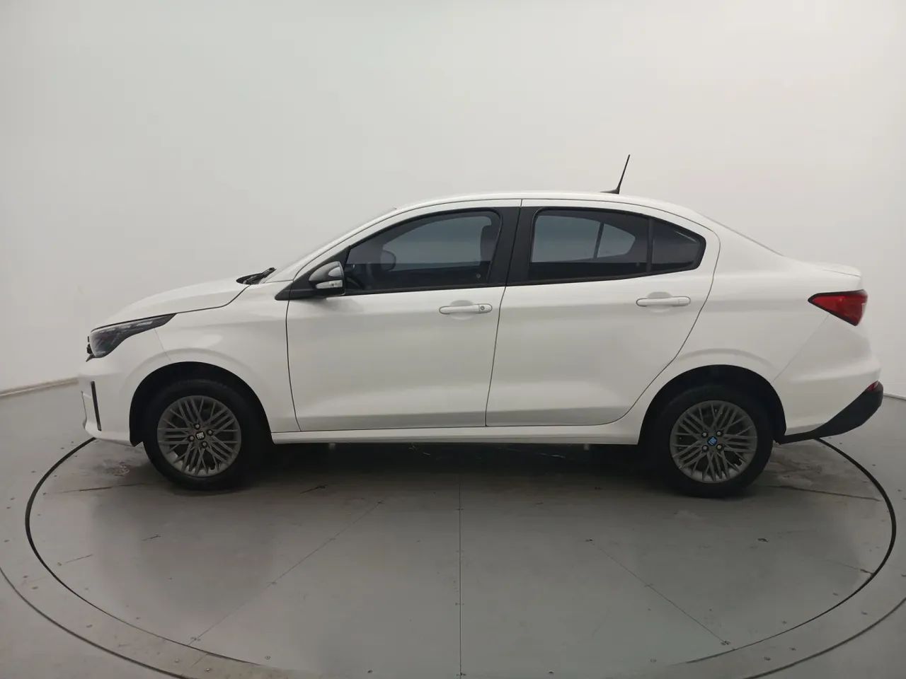 Fiat Cronos Precision 1.3 16V Flex Aut. 2026 - Foto 2