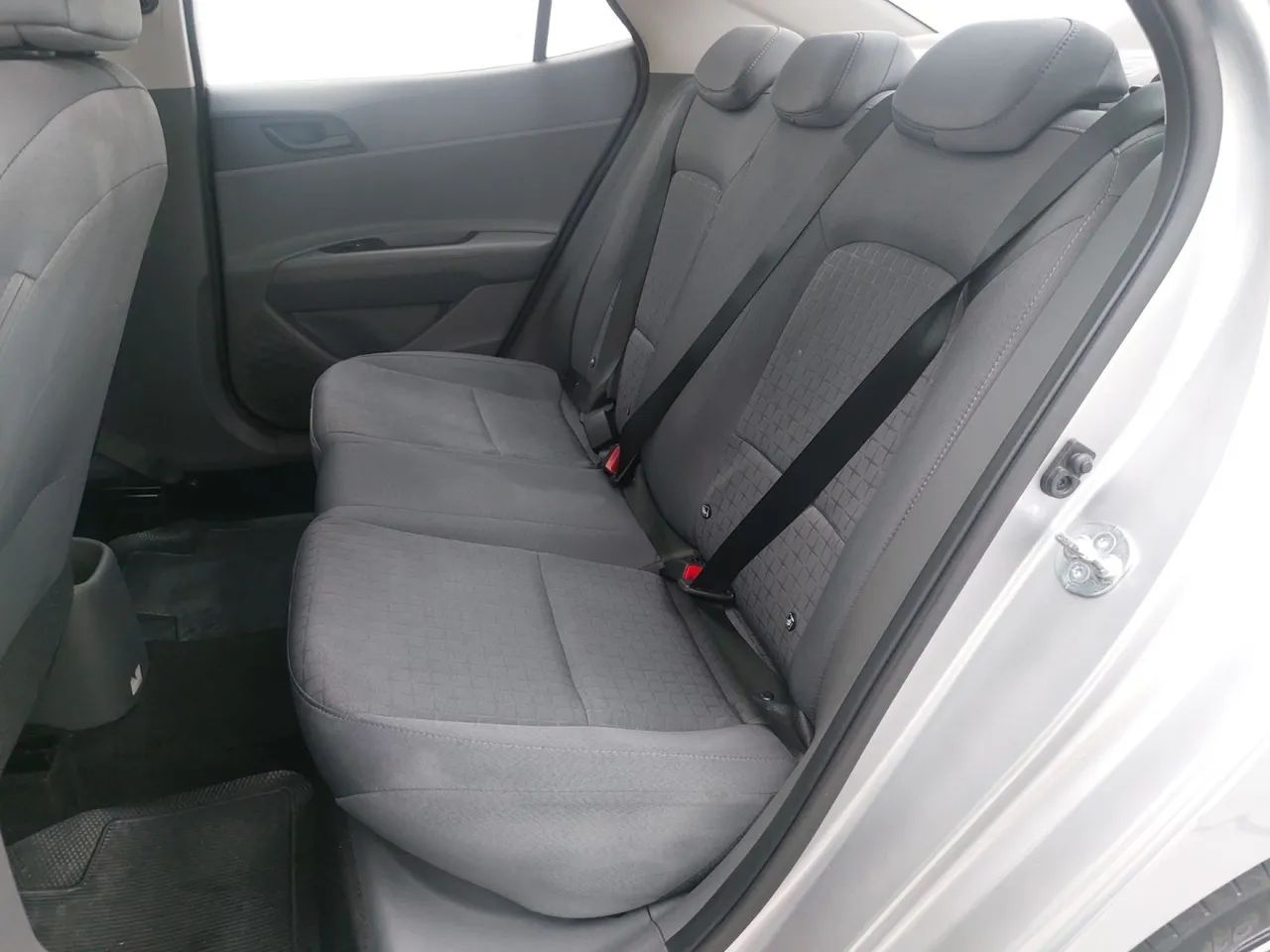 Hyundai HB20S Comfort 1.0 Flex 12V Mec., foto 17 de 18