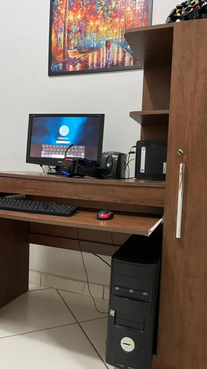 Computador com mesa e cadeira  - Foto 4