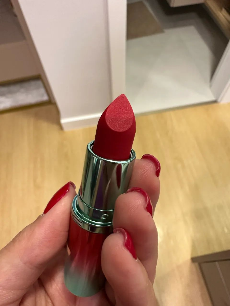Batom MAC Ruby Woo novo  - Foto 5