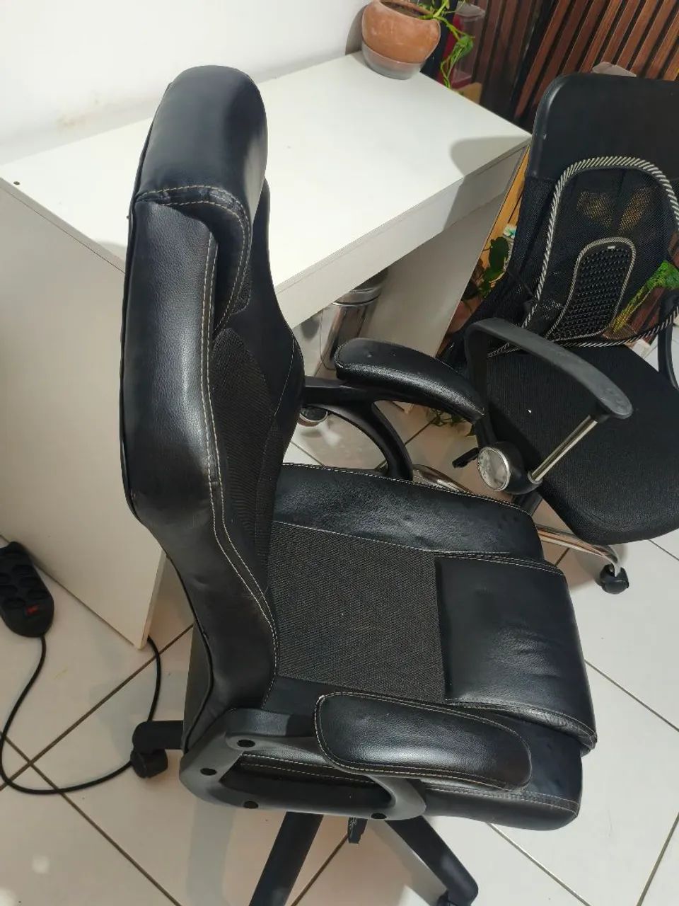 Combo de mesa e duas cadeiras. - Foto 5