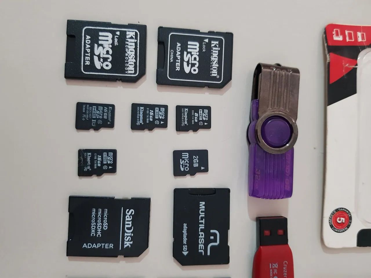 Pen drive e cartões 