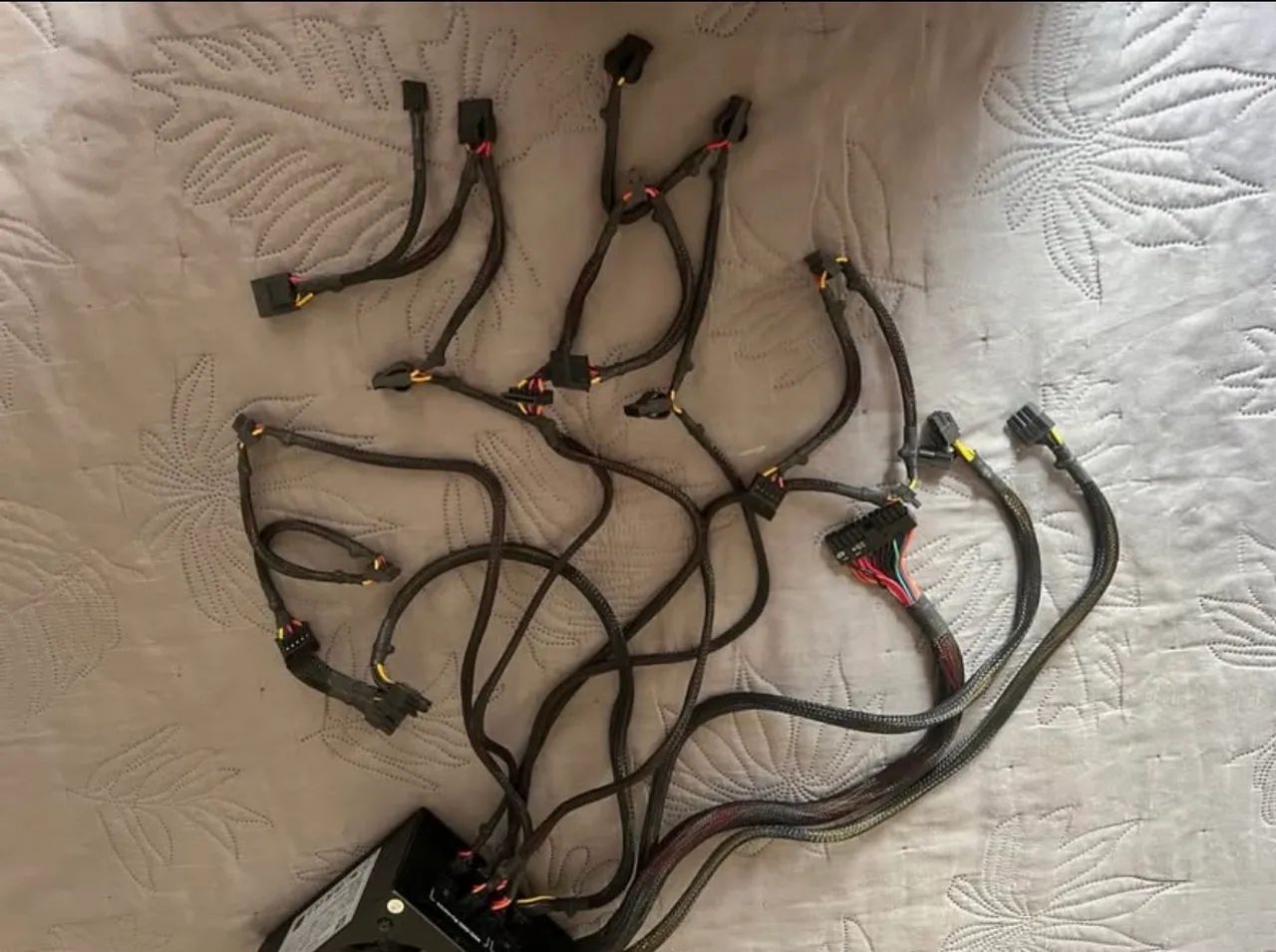 [VENDO - DEFEITO] Fonte C3 Tech 850w SemiModular 80Plus - Foto 6