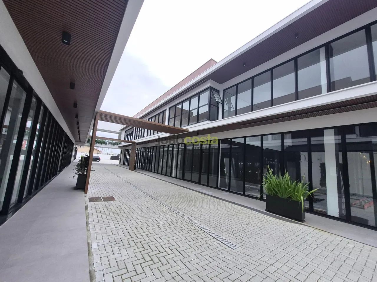 Sala Comercial para Locação em Aririu, Palhoça - 62m² - Foto 2