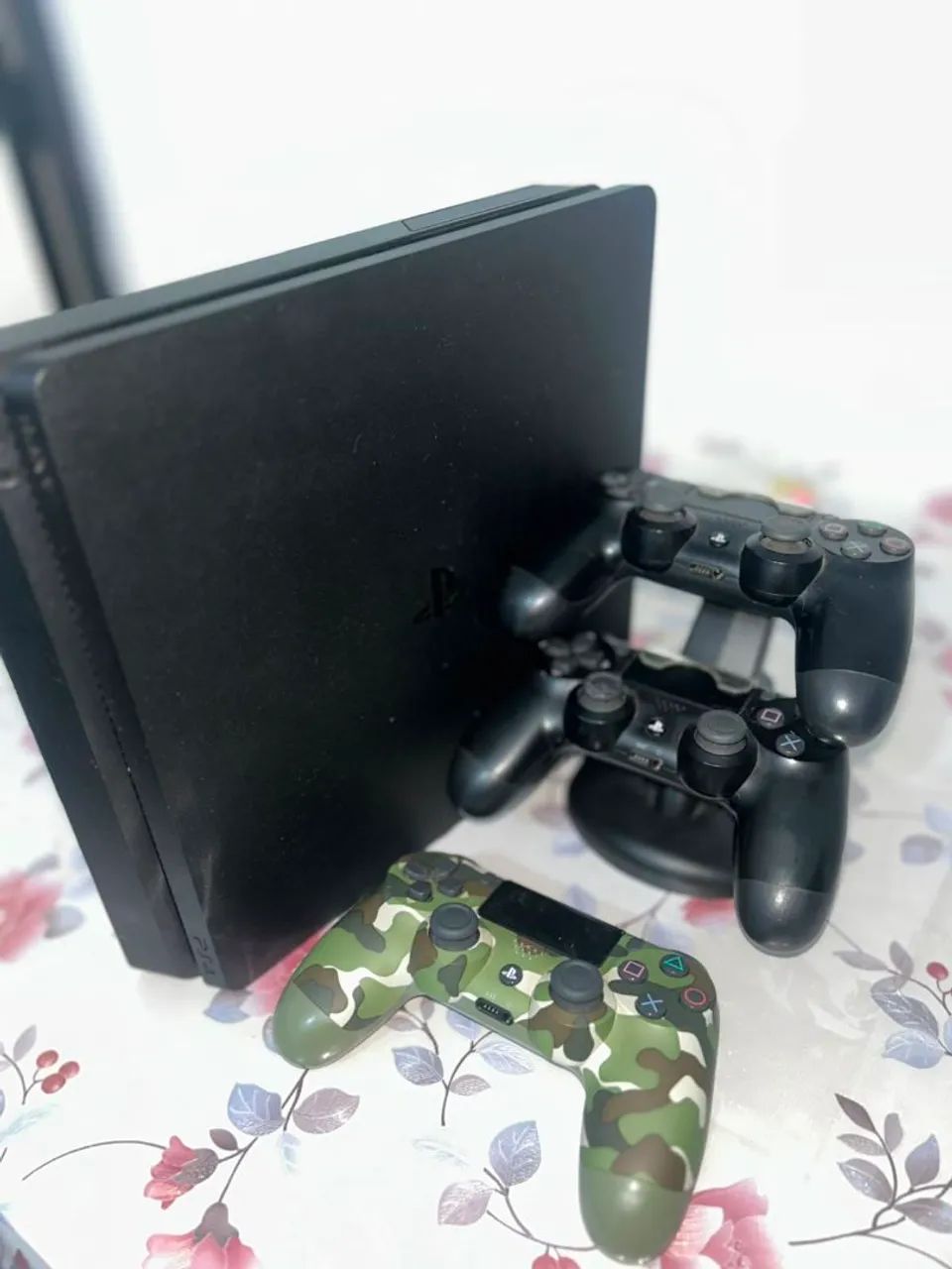 PS4 Slim - 1TB - Foto 2