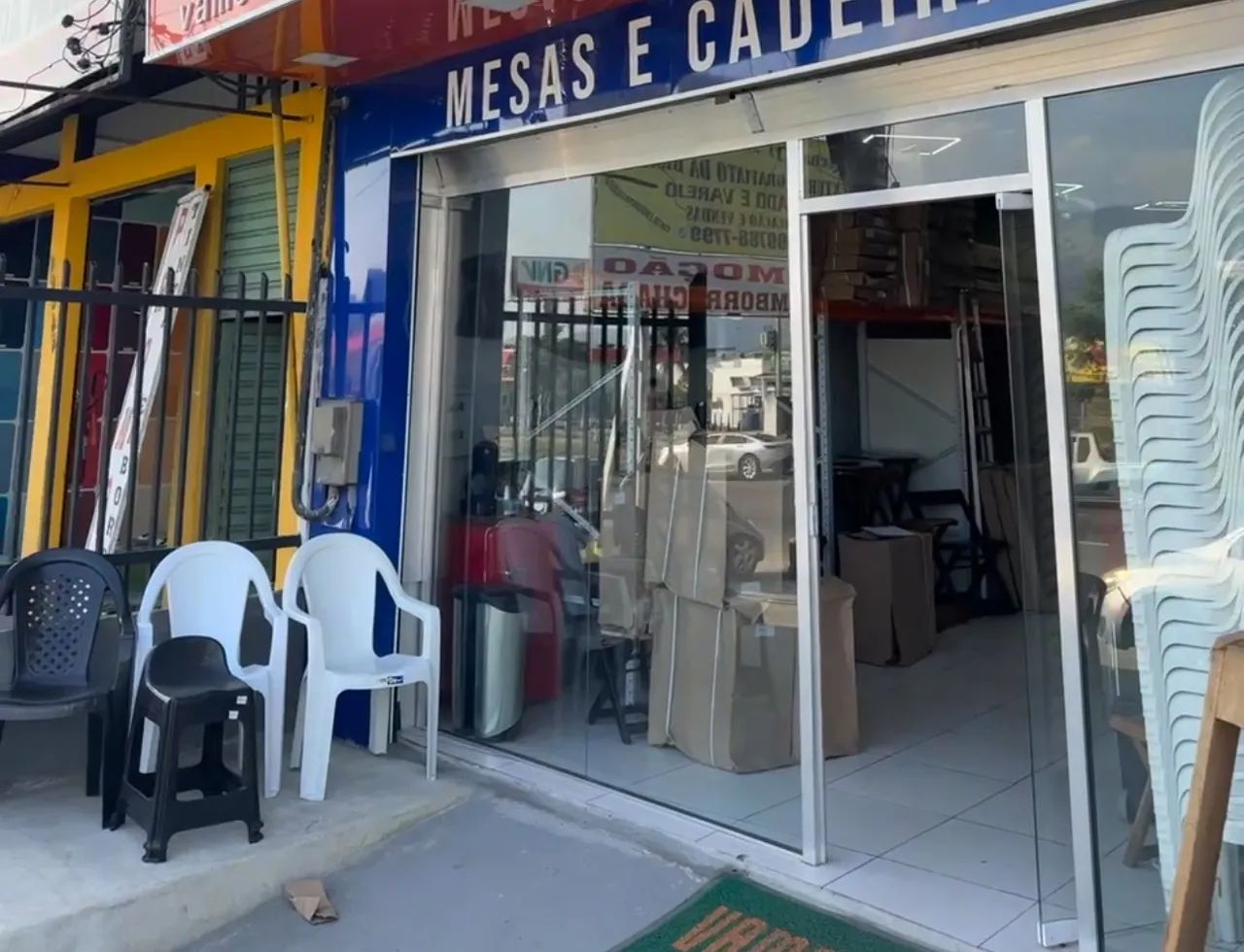 Porta de Vidro - Fechamento de Loja - Foto 3