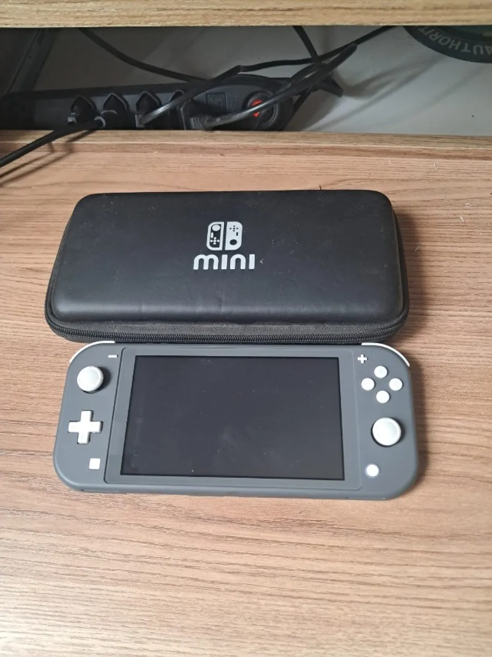 Nintendo Switch Lite - Diversas Cores - Novo SÓ VENDA - Consoles