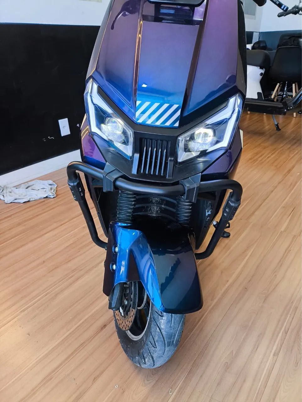 Scooter elétrica semi nova Desbloqueada 