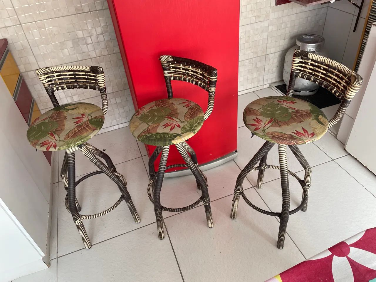 Conjunto de 3 Banquetas pada Bancada