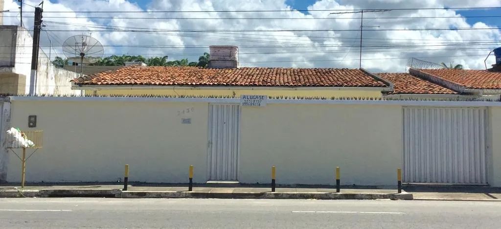 Casa em San Martin com 4Q 1Suite 3 Vagas